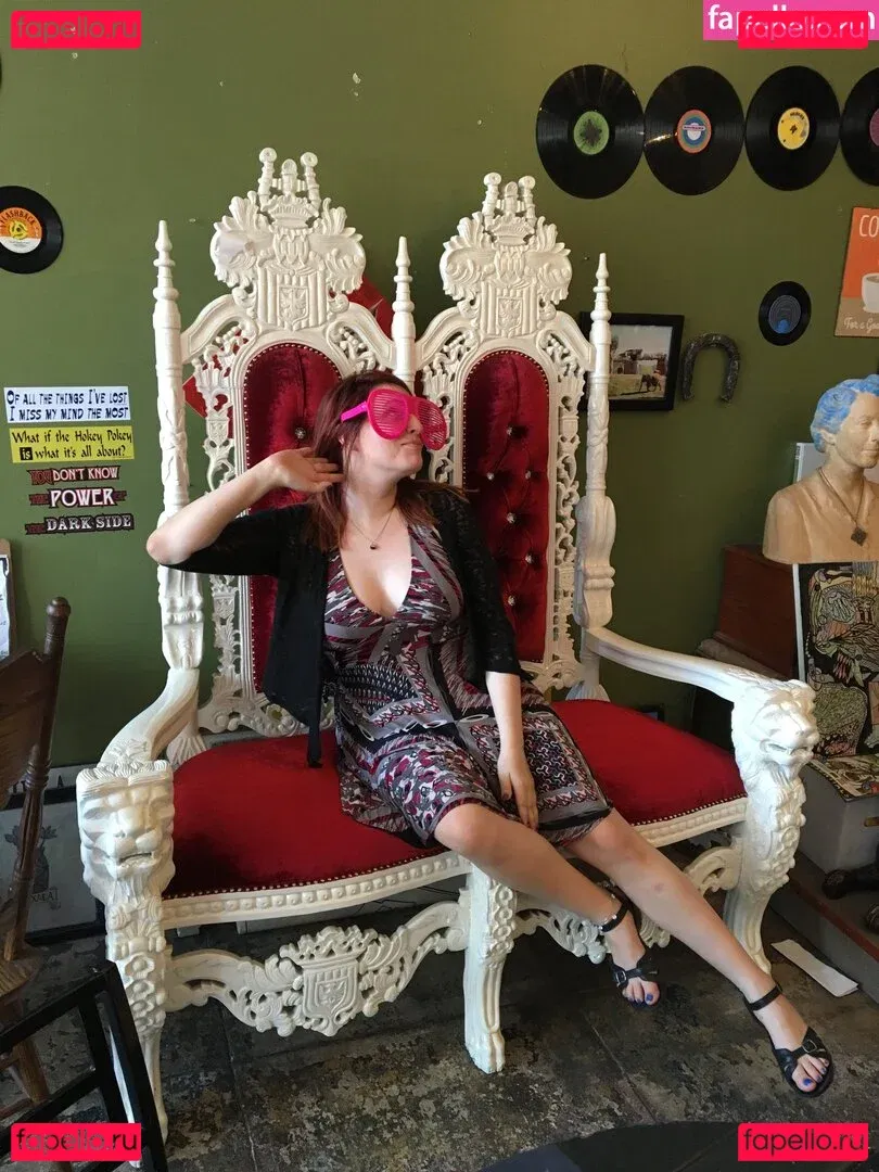 Nikkittran Onlyfans Photo Gallery 