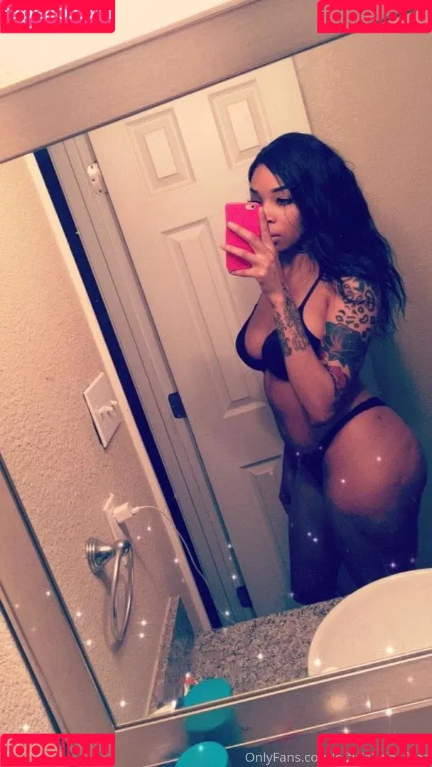 official_deafbae Onlyfans Photo Gallery 