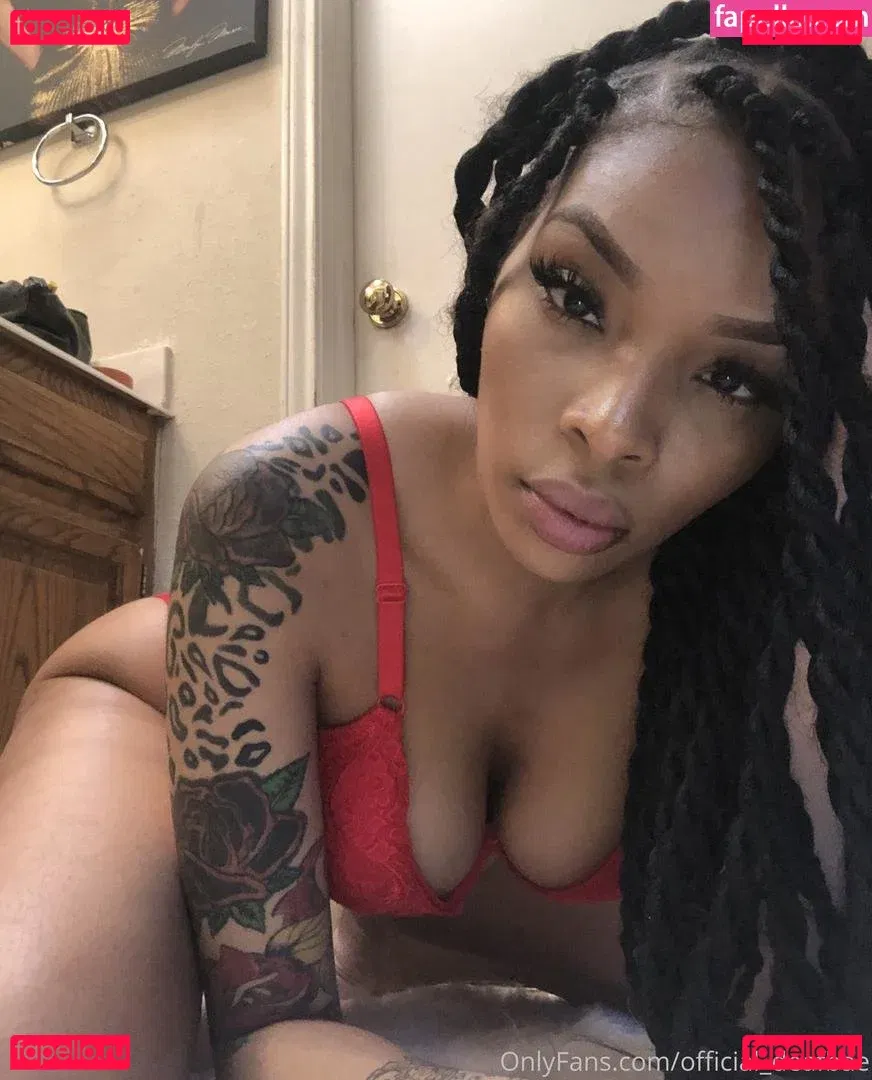 official_deafbae Onlyfans Photo Gallery 