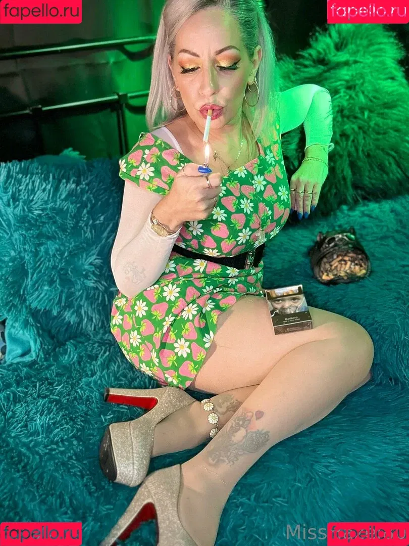 miss-hazel80 Onlyfans Photo Gallery 