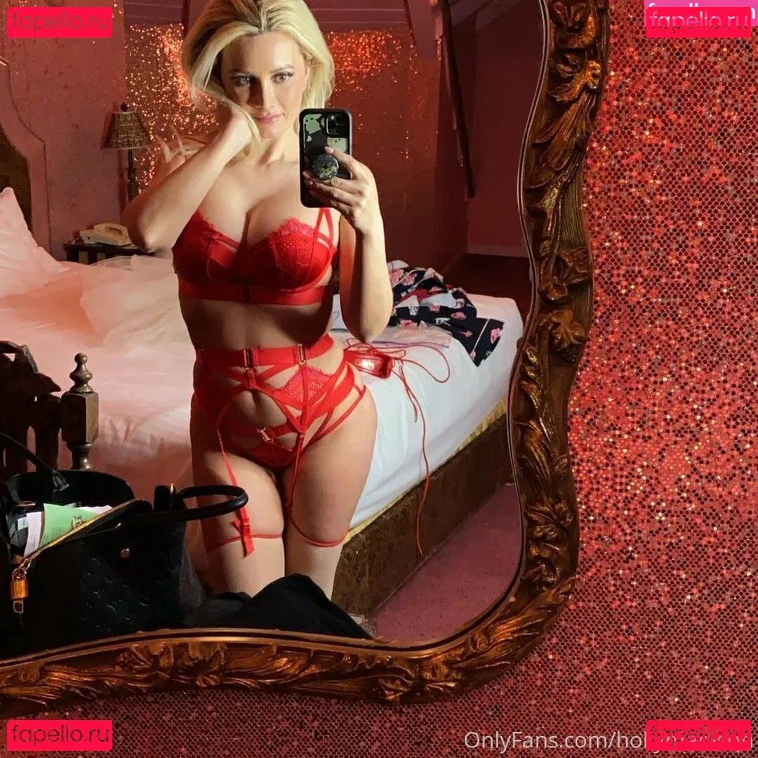 Holly Madison Onlyfans Photo Gallery 