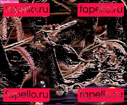 Holly Madison Onlyfans Photo Gallery 