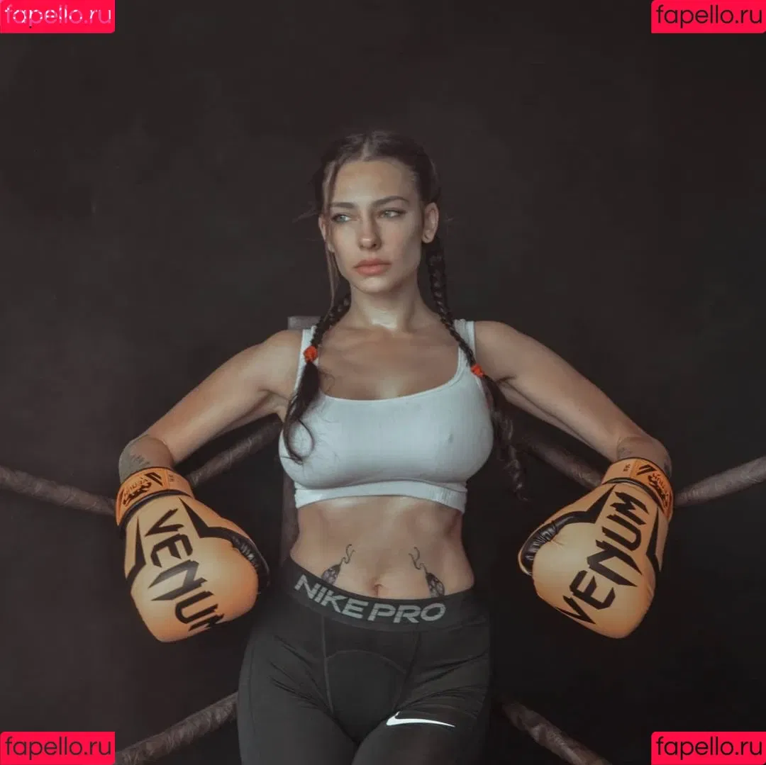 Kit Lilith Onlyfans Photo Gallery 