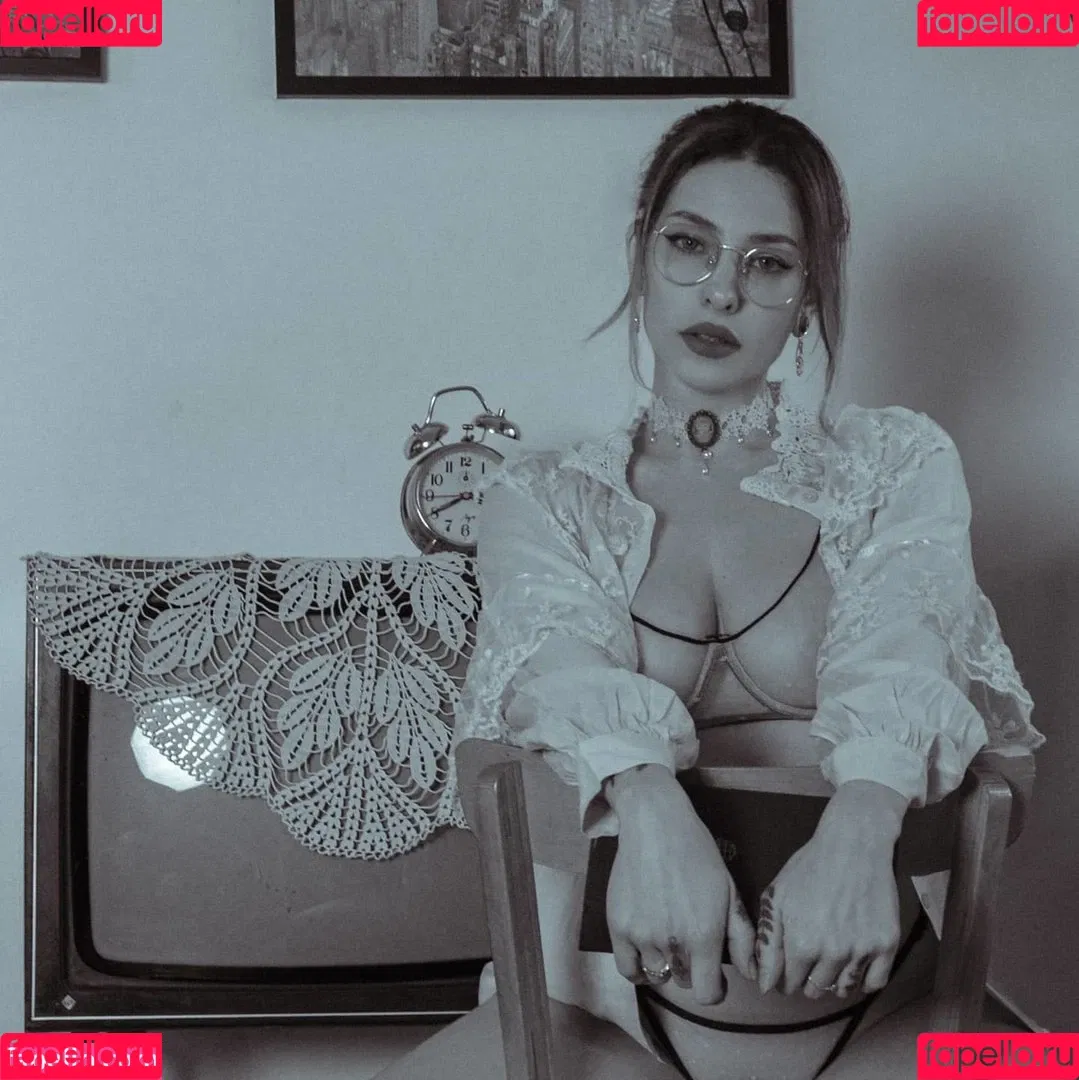 Kit Lilith Onlyfans Photo Gallery 