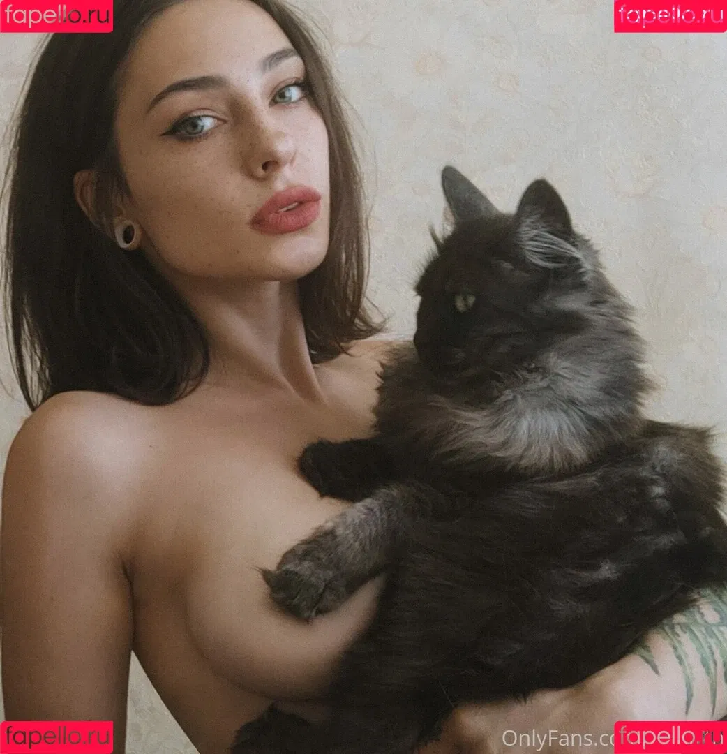 Kit Lilith Onlyfans Photo Gallery 