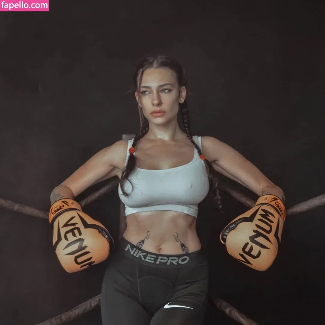 Kit Lilith Onlyfans Photo Gallery 