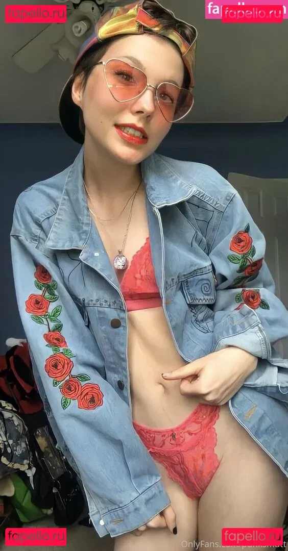 punksmutt Onlyfans Photo Gallery 