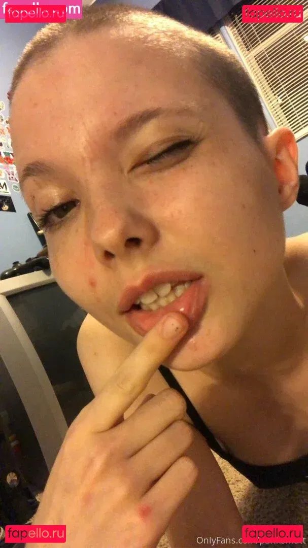 punksmutt Onlyfans Photo Gallery 