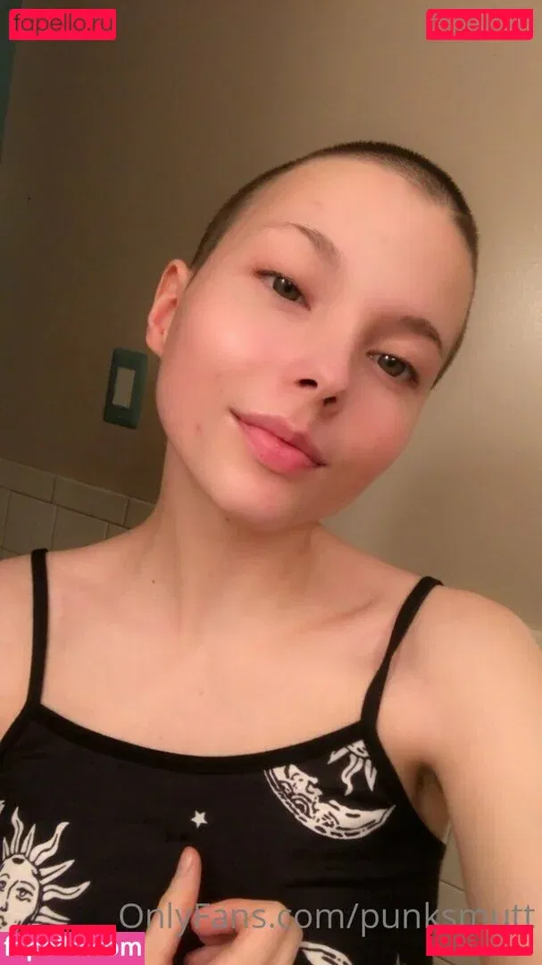 punksmutt Onlyfans Photo Gallery 