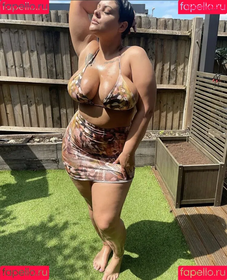 Peaches Onlyfans Photo Gallery 