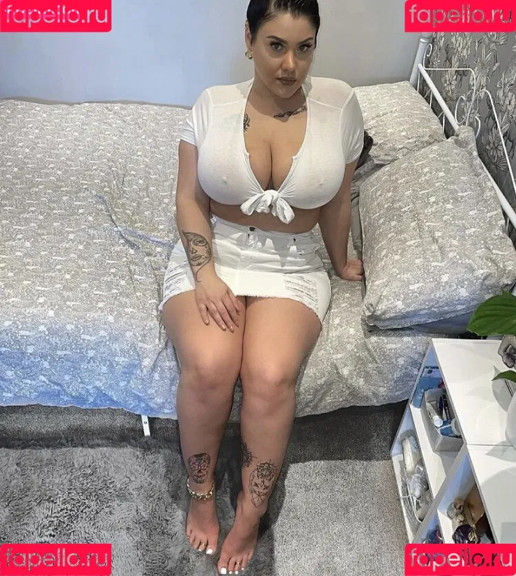 Peaches Onlyfans Photo Gallery 