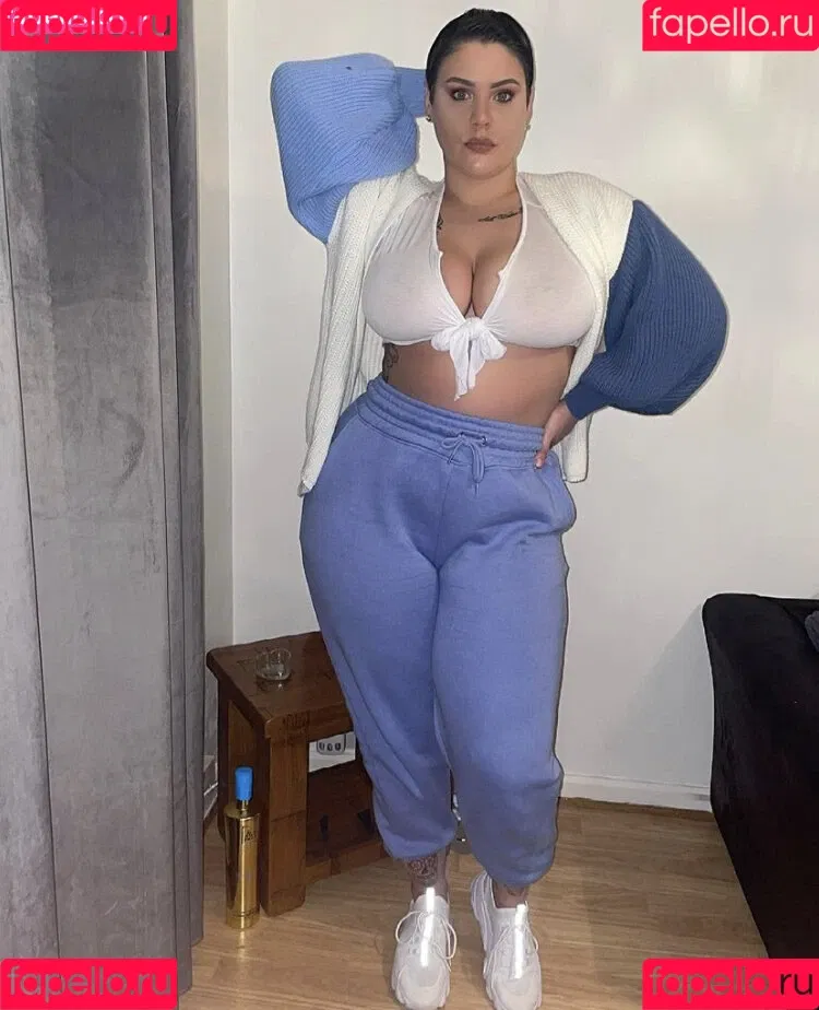 Peaches Onlyfans Photo Gallery 