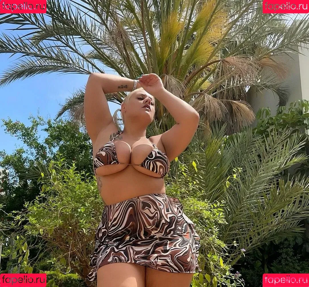 Peaches Onlyfans Photo Gallery 
