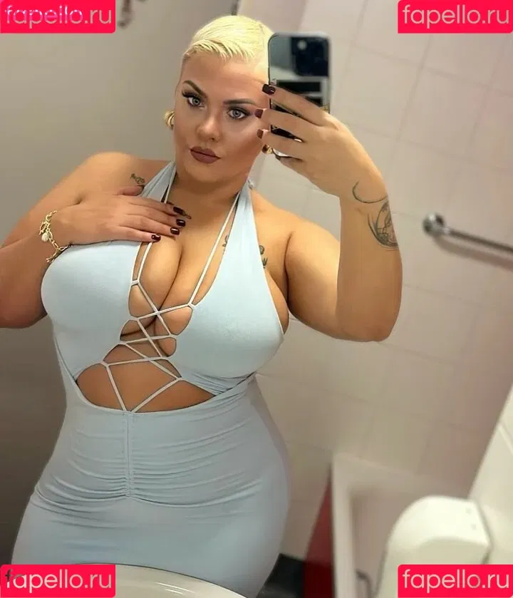 Peaches Onlyfans Photo Gallery 