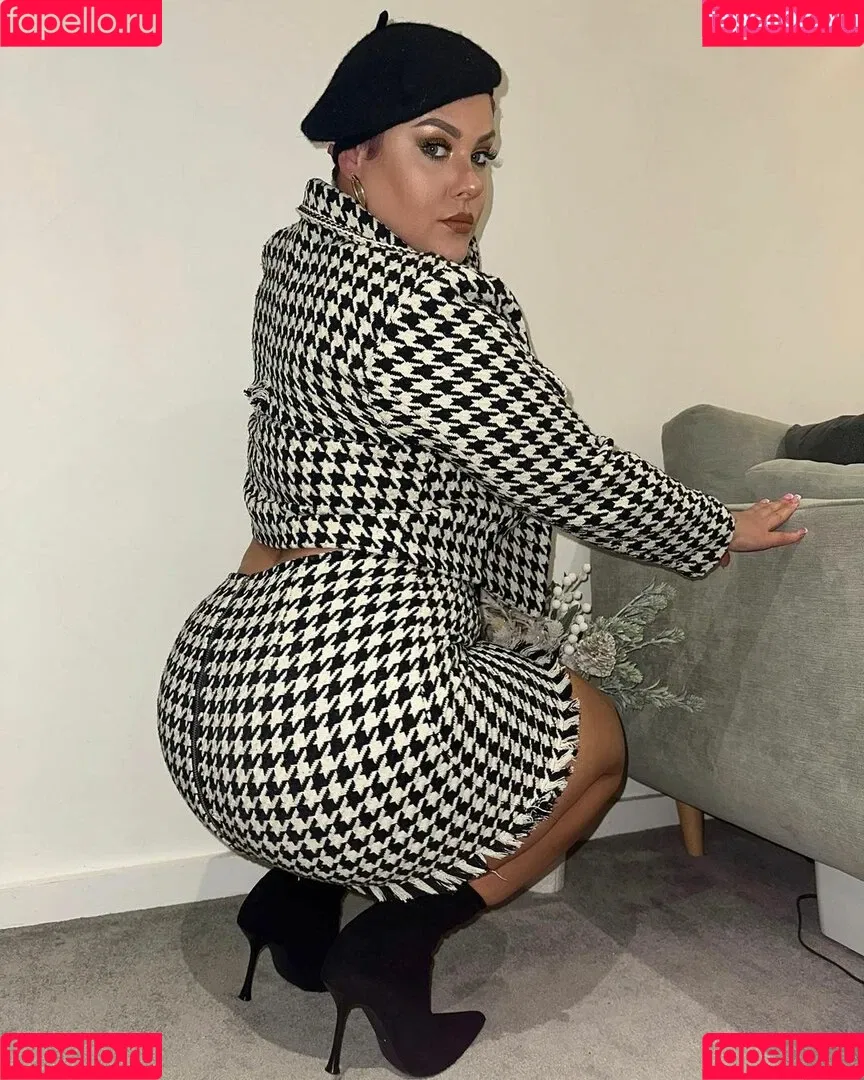 Peaches Onlyfans Photo Gallery 