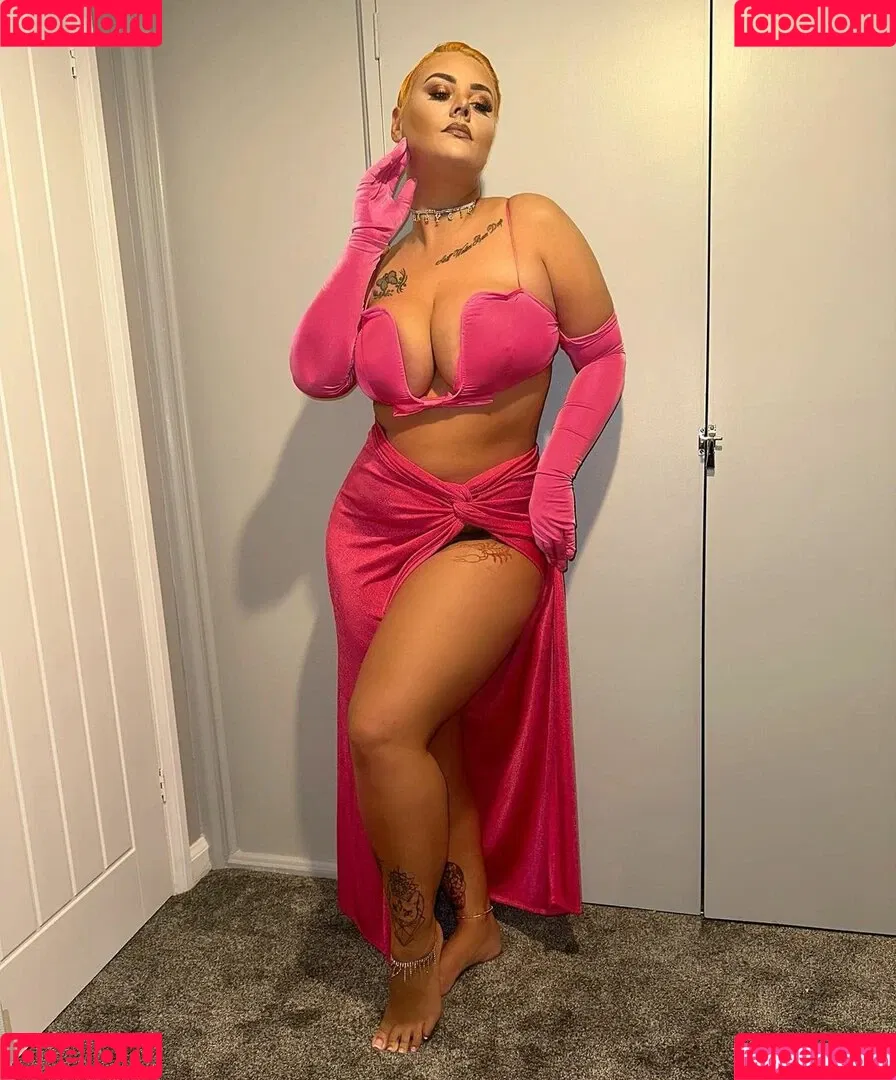Peaches Onlyfans Photo Gallery 