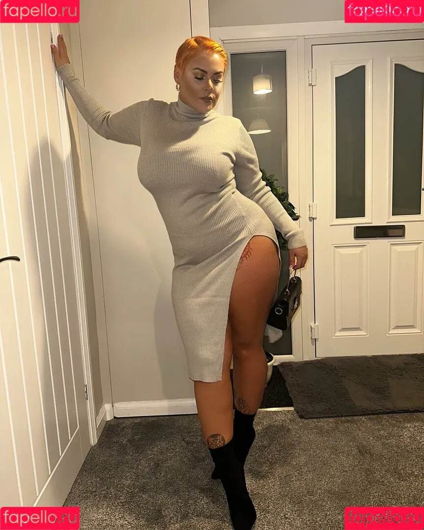 Peaches Onlyfans Photo Gallery 