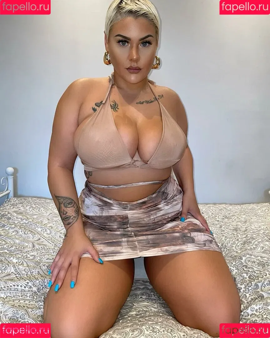 Peaches Onlyfans Photo Gallery 