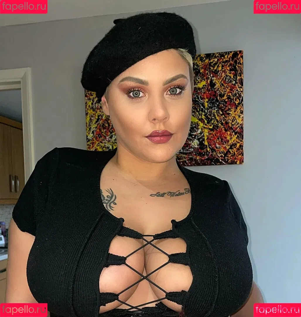Peaches Onlyfans Photo Gallery 