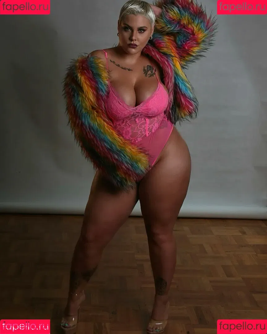 Peaches Onlyfans Photo Gallery 