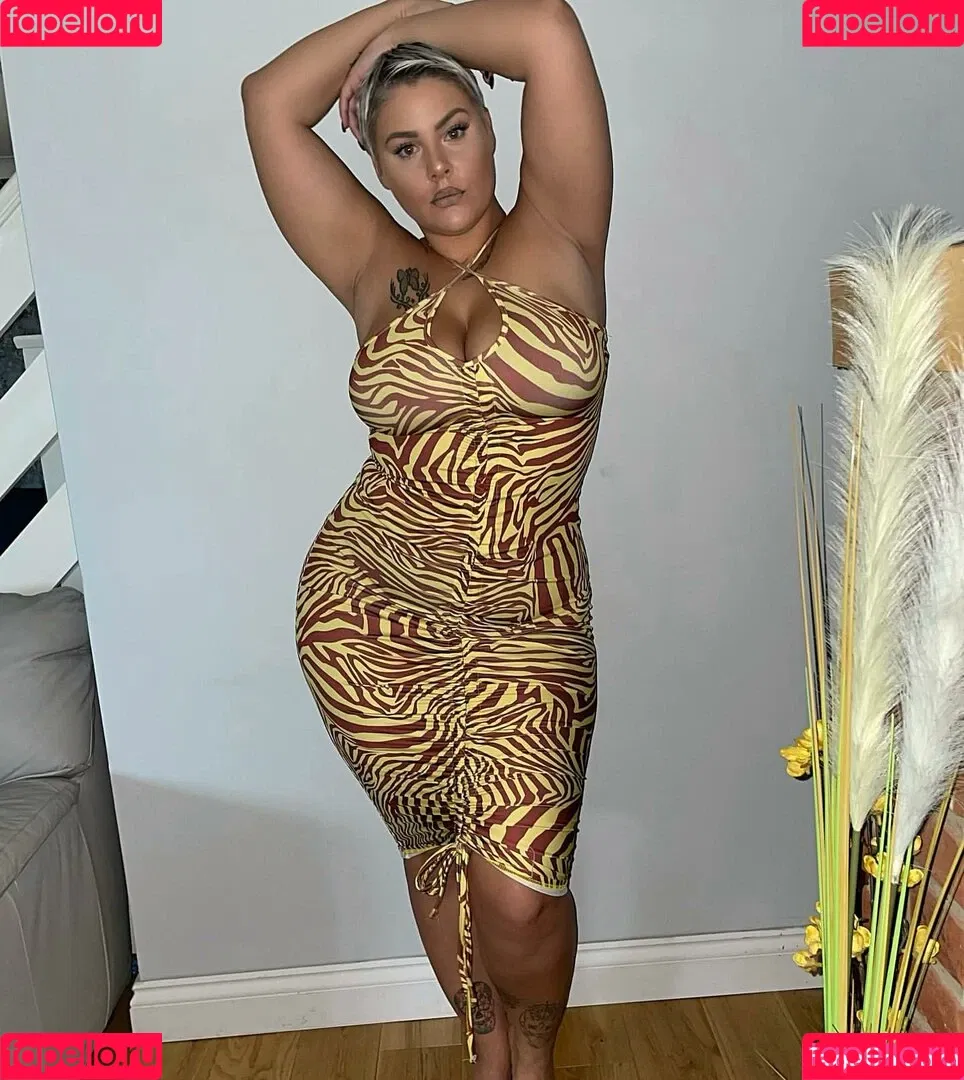 Peaches Onlyfans Photo Gallery 