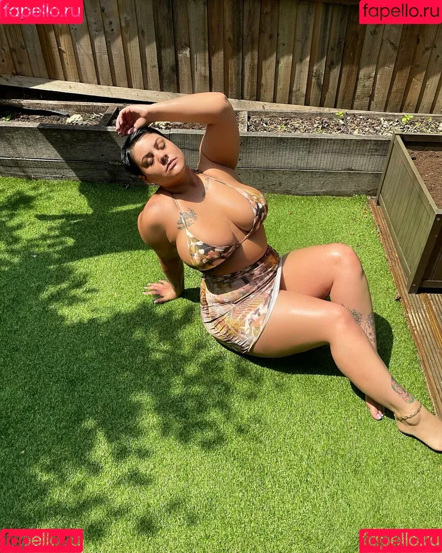 Peaches Onlyfans Photo Gallery 