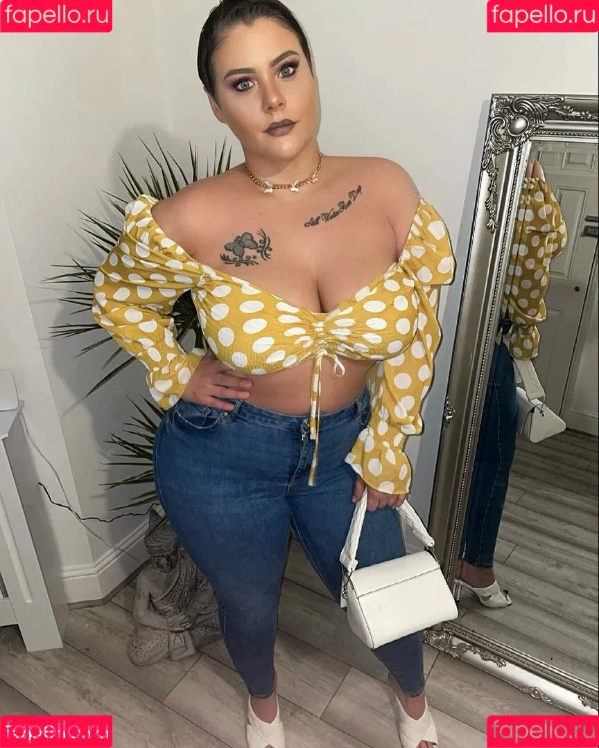 Peaches Onlyfans Photo Gallery 