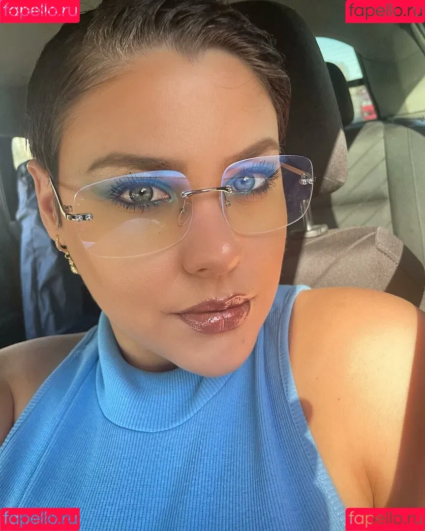 Peaches Onlyfans Photo Gallery 