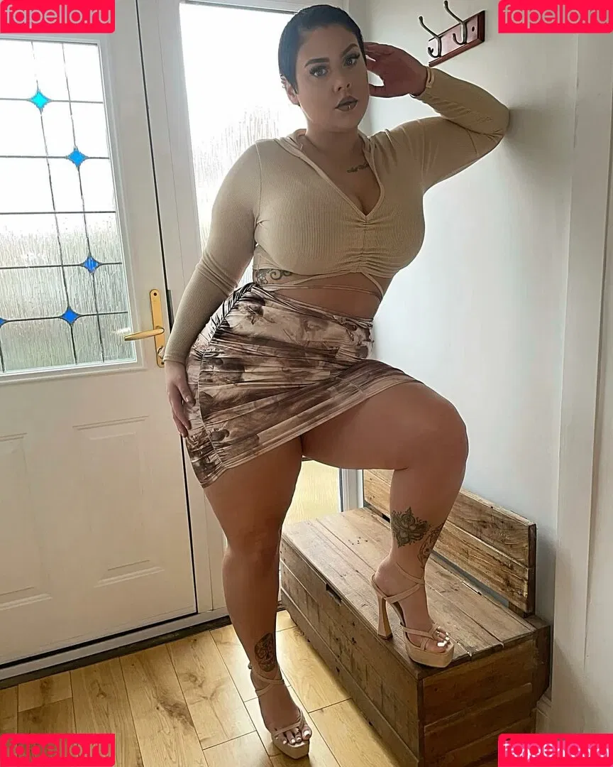 Peaches Onlyfans Photo Gallery 