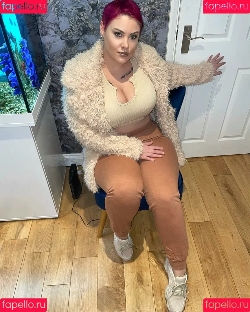 Peaches Onlyfans Photo Gallery 