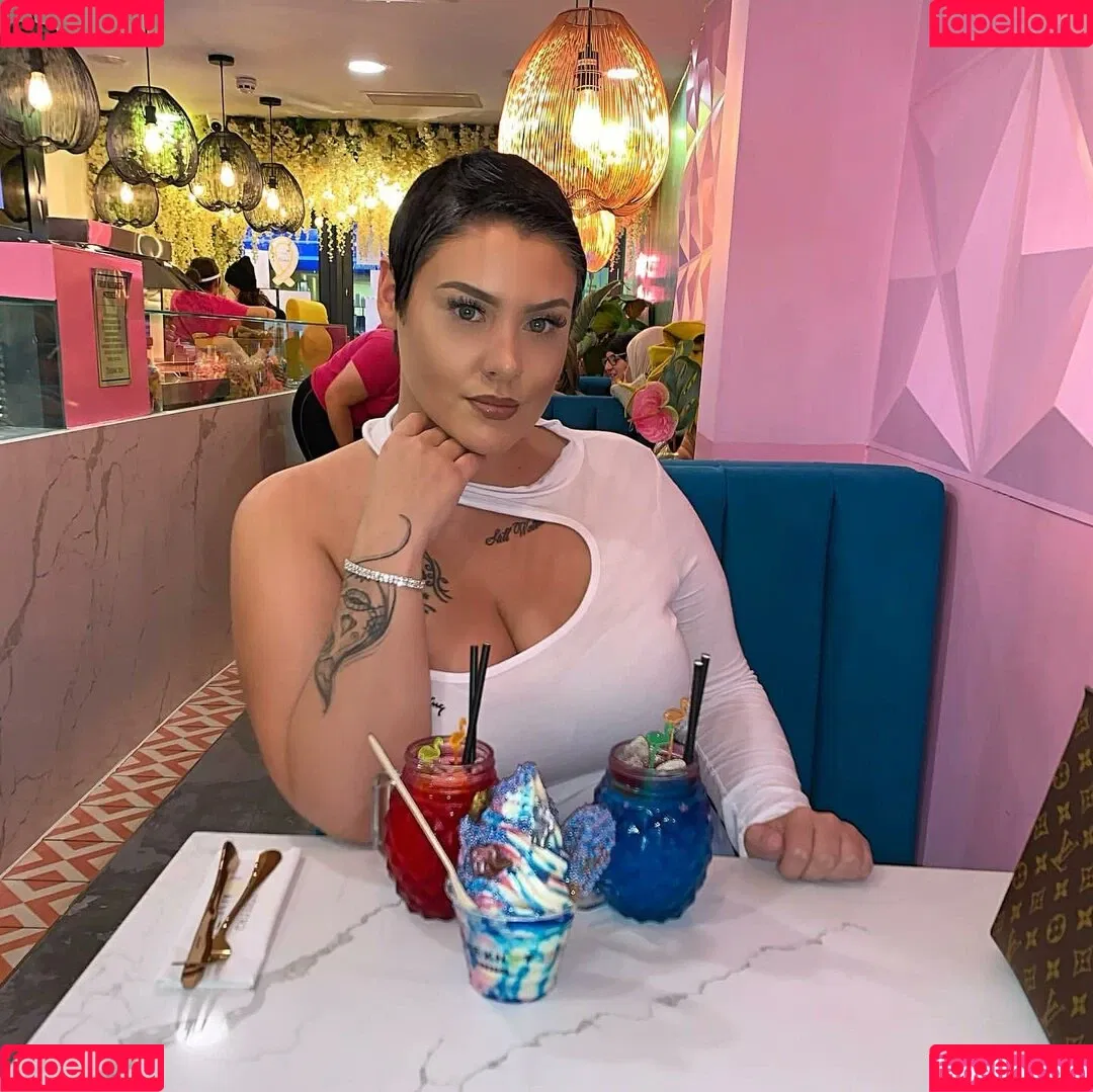 Peaches Onlyfans Photo Gallery 