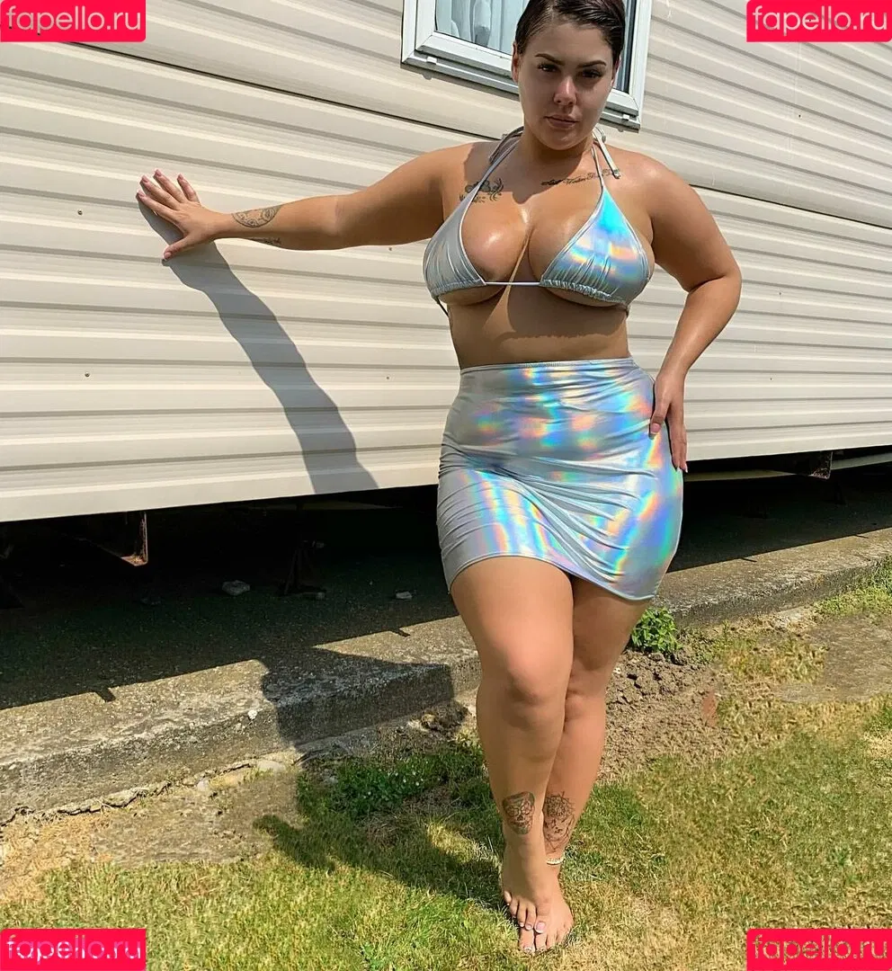Peaches Onlyfans Photo Gallery 
