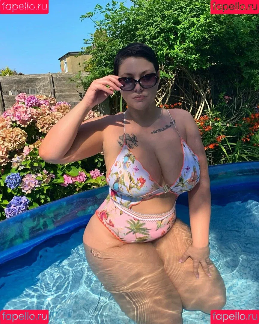 Peaches Onlyfans Photo Gallery 