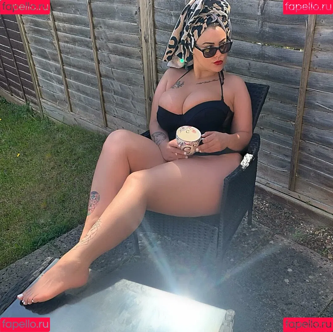 Peaches Onlyfans Photo Gallery 