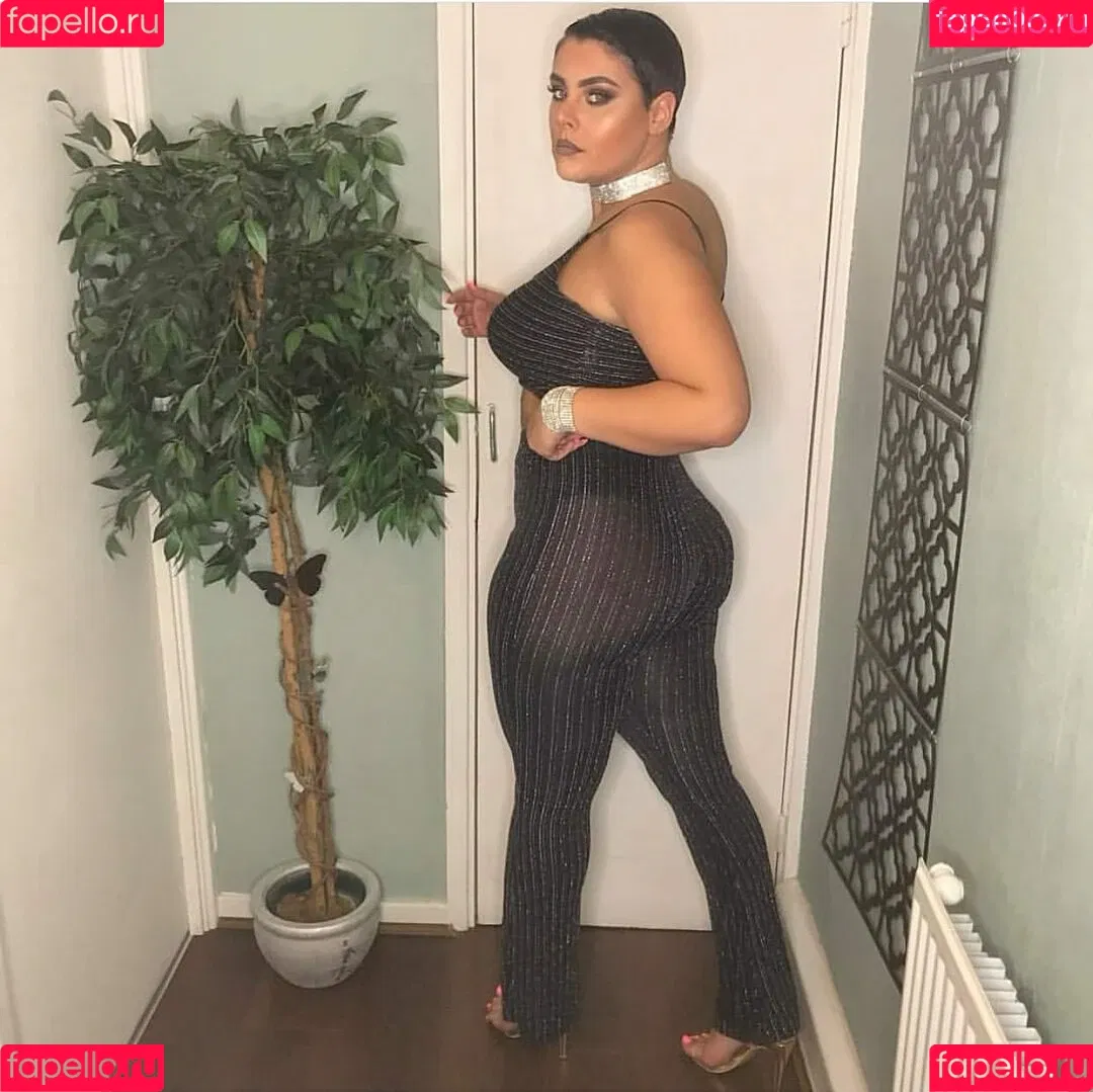 Peaches Onlyfans Photo Gallery 