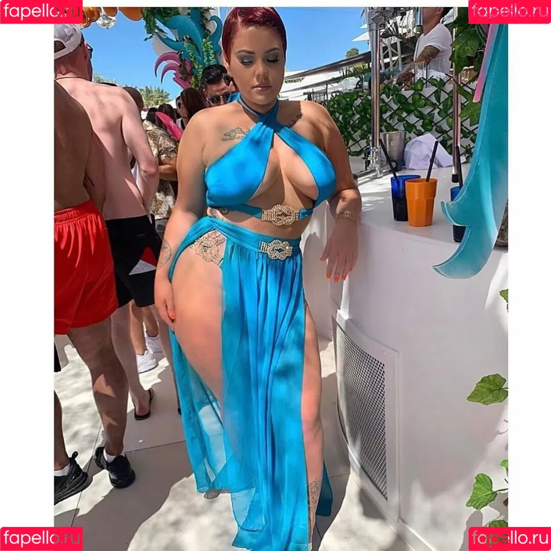 Peaches Onlyfans Photo Gallery 