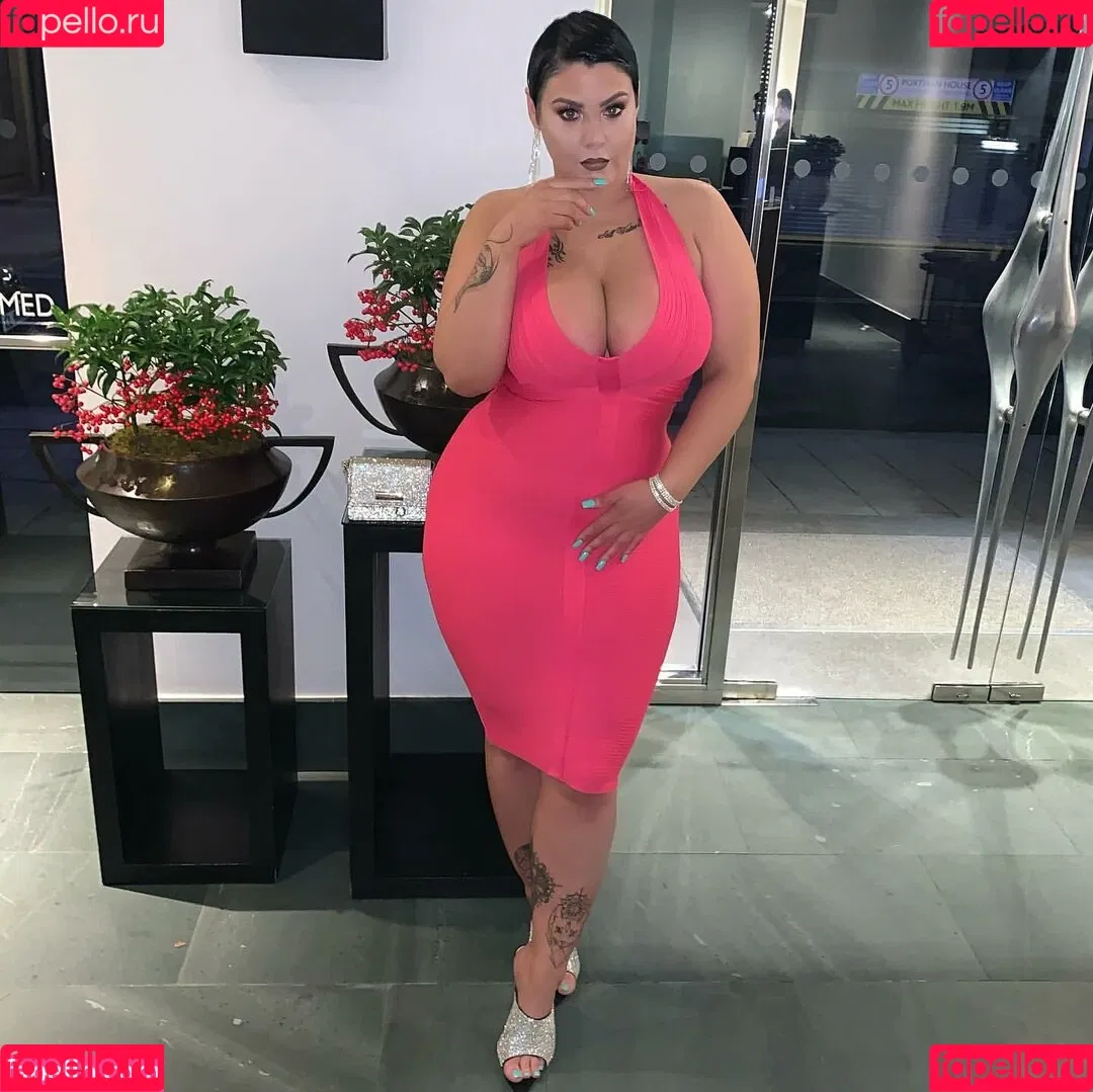 Peaches Onlyfans Photo Gallery 