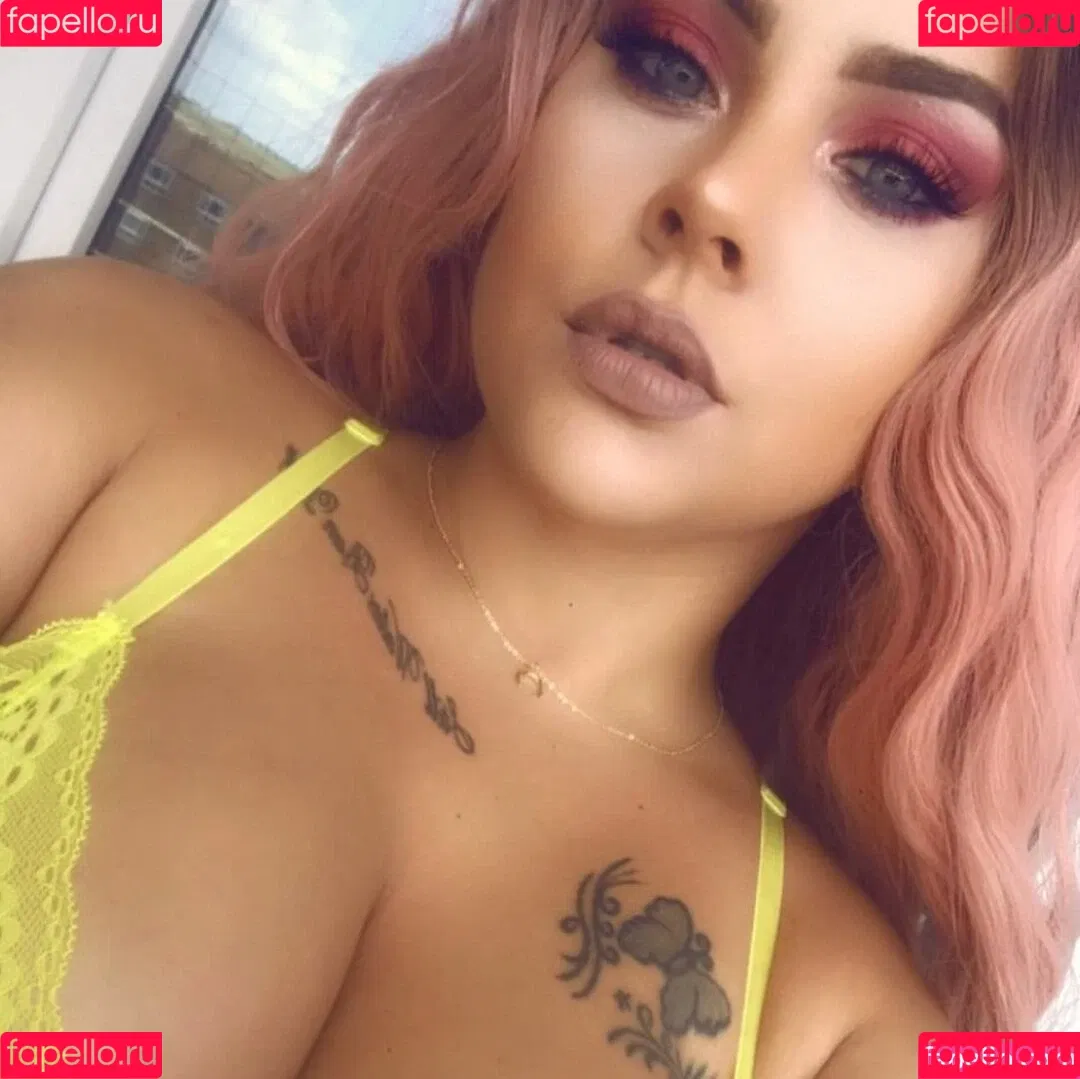 Peaches Onlyfans Photo Gallery 