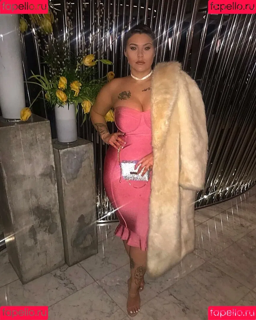 Peaches Onlyfans Photo Gallery 
