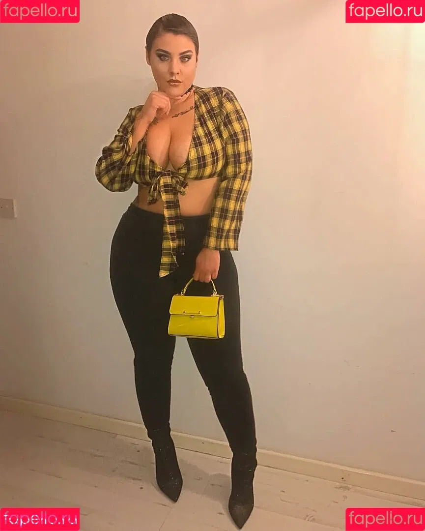 Peaches Onlyfans Photo Gallery 
