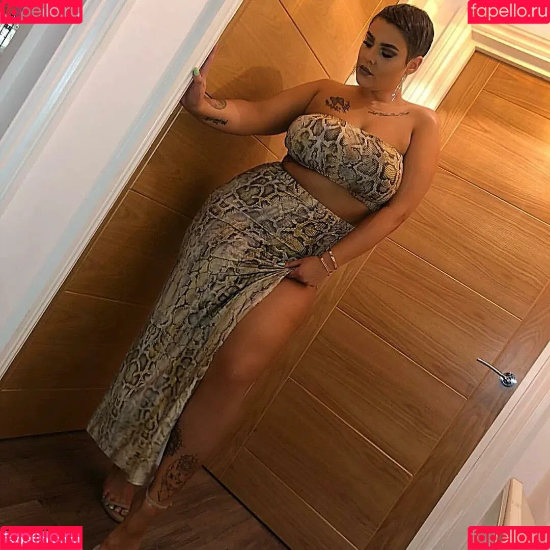 Peaches Onlyfans Photo Gallery 