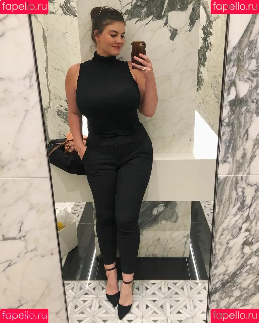 Tiana H Onlyfans Photo Gallery 