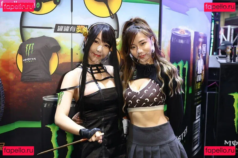 Zoeso Onlyfans Photo Gallery 