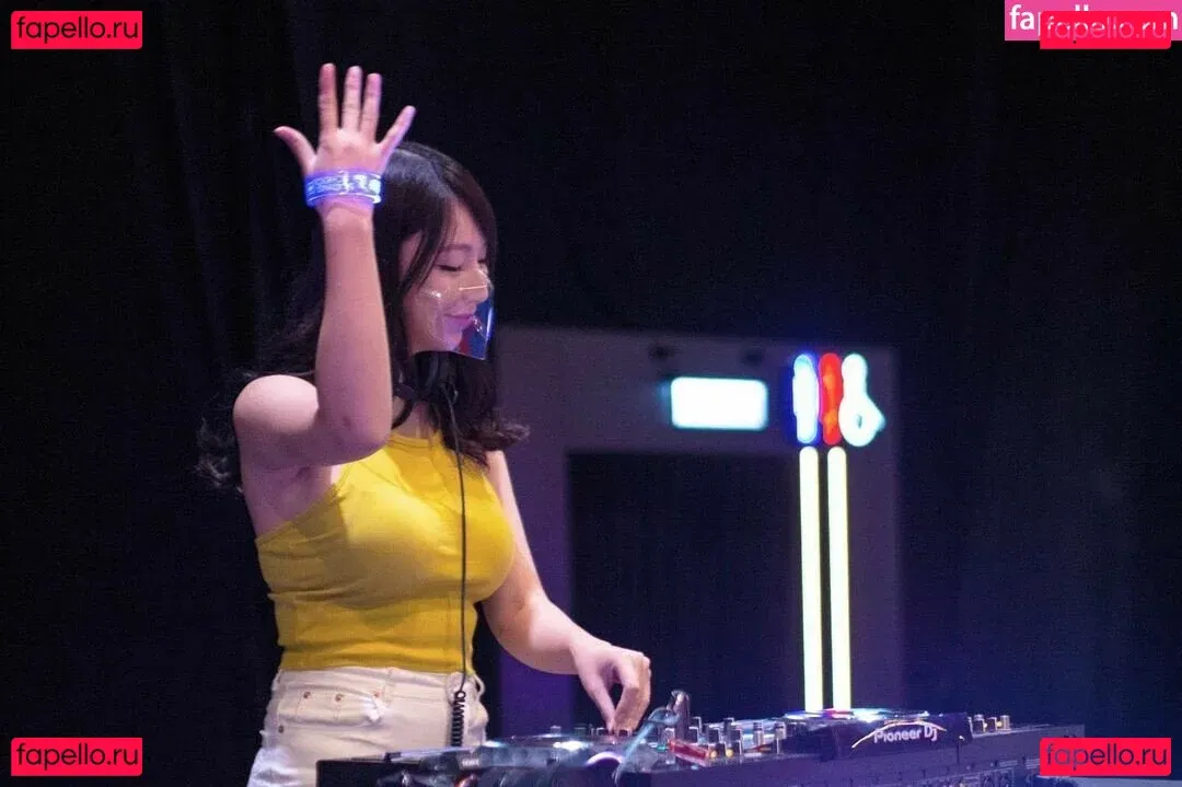 Zoeso Onlyfans Photo Gallery 