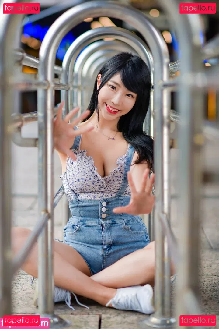 Zoeso Onlyfans Photo Gallery 