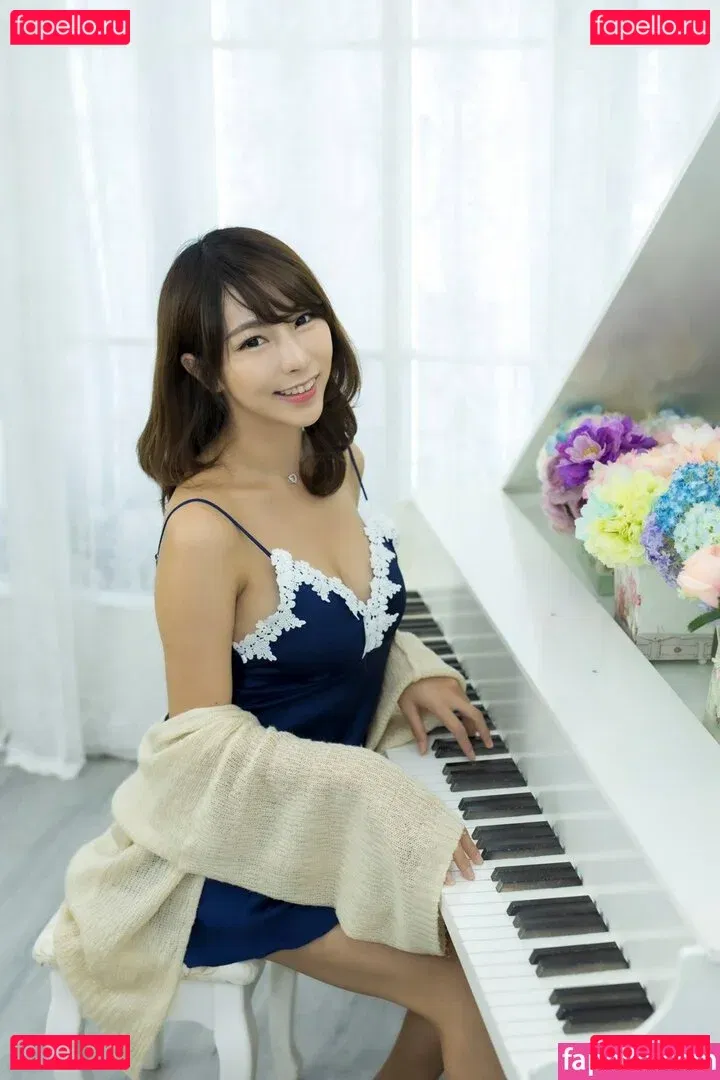 Zoeso Onlyfans Photo Gallery 