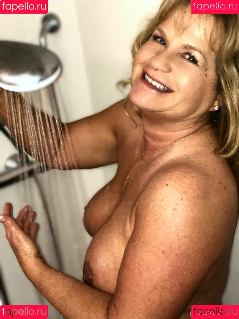 hotwifecandy Onlyfans Photo Gallery 