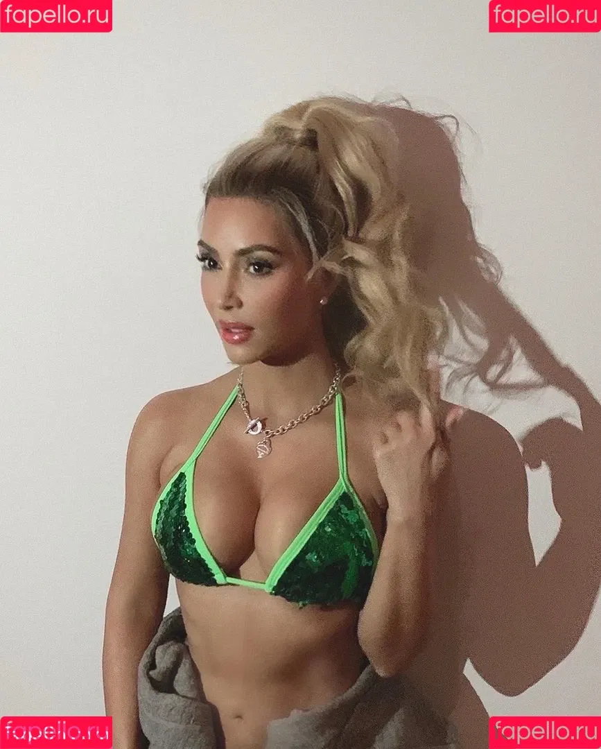 Kim Kardashian Onlyfans Photo Gallery 