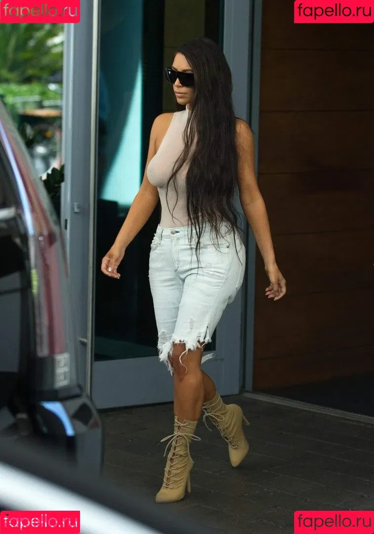 Kim Kardashian Onlyfans Photo Gallery 