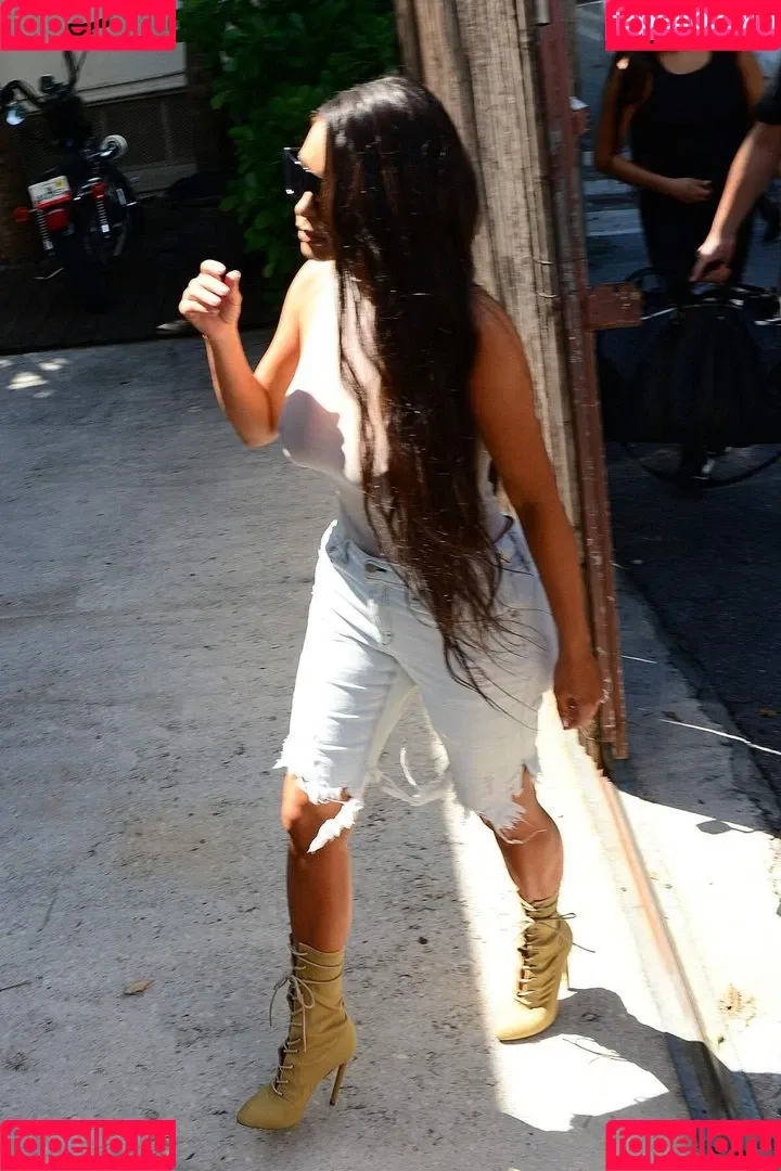 Kim Kardashian Onlyfans Photo Gallery 